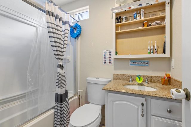 2106 Silverock Rd, Riverbank, CA 95367