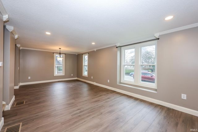 900 S Randolph Street, Garrett, IN 46738