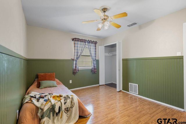 3808 Appletree Ln, Tyler, TX 75701