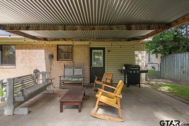 3808 Appletree Ln, Tyler, TX 75701