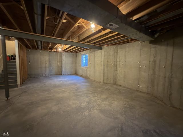 334 Arborglen Drive, Brownsburg, IN 46112