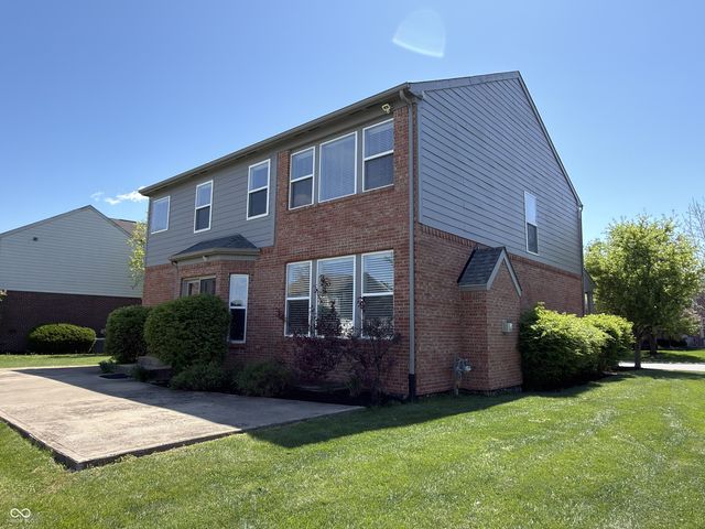334 Arborglen Drive, Brownsburg, IN 46112