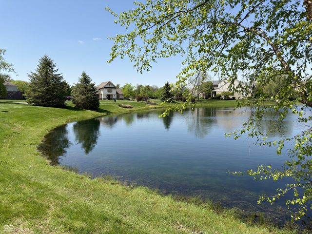 334 Arborglen Drive, Brownsburg, IN 46112