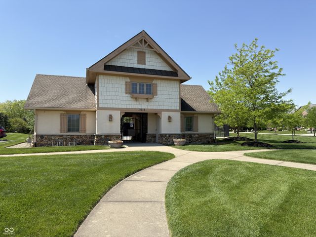 334 Arborglen Drive, Brownsburg, IN 46112