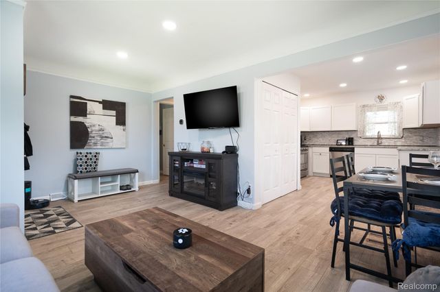 2170 Sonoma Street, Ferndale, MI 48220