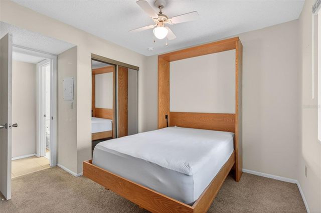 801 83RD AVENUE N 118, St Petersburg, FL 33702