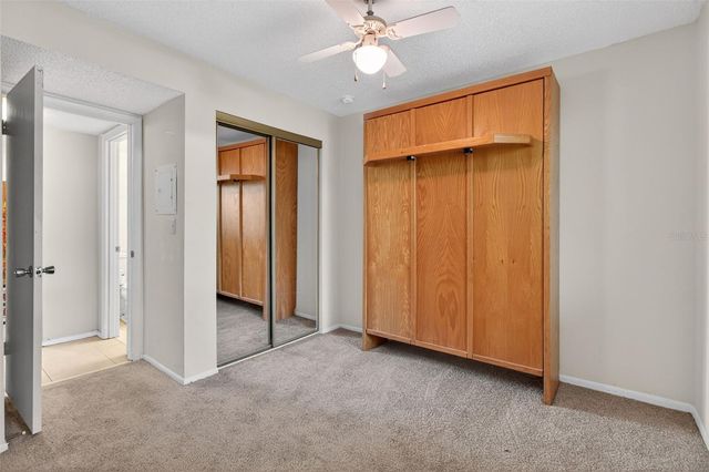801 83RD AVENUE N 118, St Petersburg, FL 33702