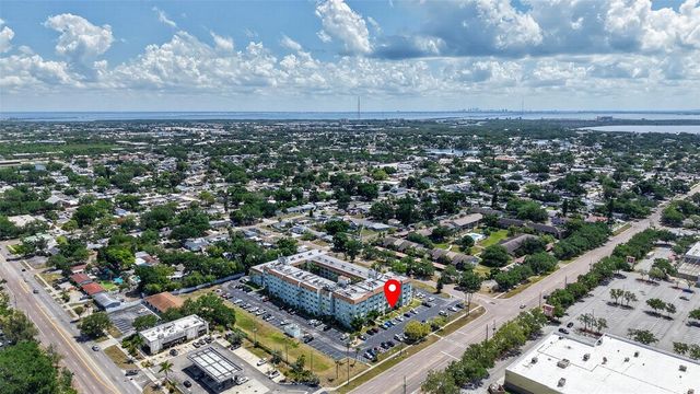 801 83RD AVENUE N 118, St Petersburg, FL 33702