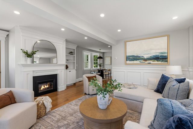 6 DEARBORN Street, Portsmouth, NH 03801