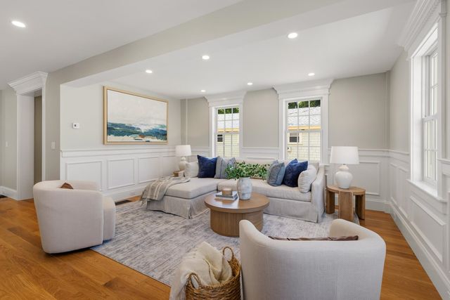 6 DEARBORN Street, Portsmouth, NH 03801