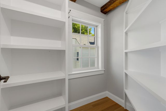 6 DEARBORN Street, Portsmouth, NH 03801