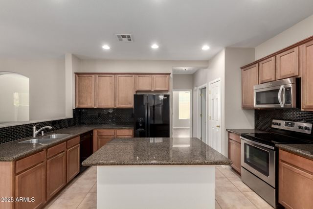 46072 W BARBARA Lane, Maricopa, AZ 85139