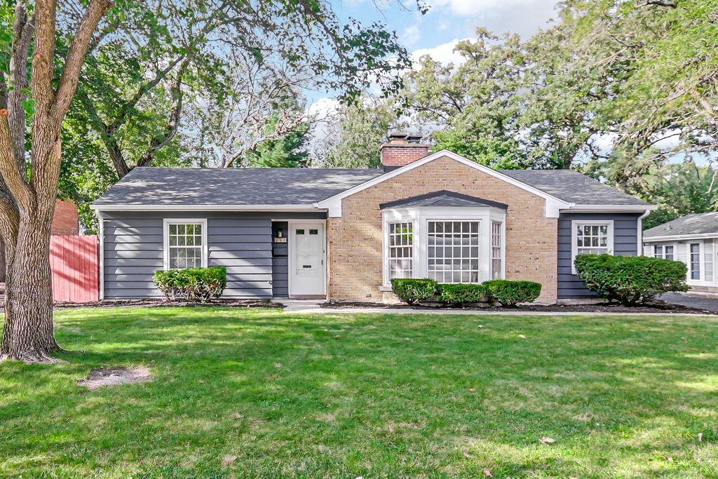 350 Oakwood Street, Park Forest, IL 60466 — exterior