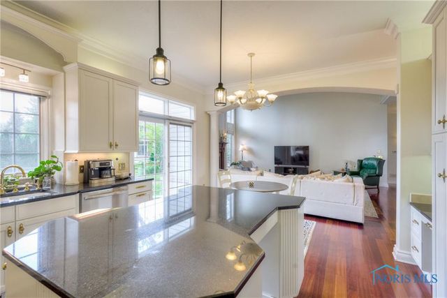 7035 Mourning Dove Court, Toledo, OH 43617