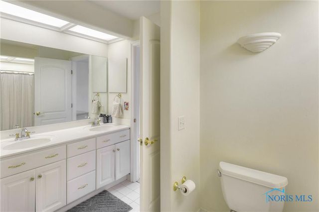 7035 Mourning Dove Court, Toledo, OH 43617