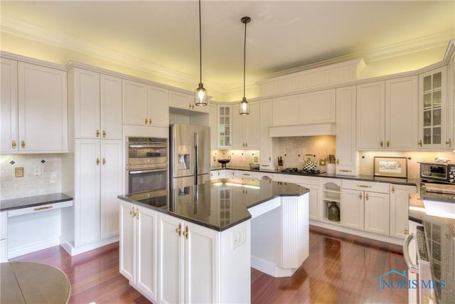 7035 Mourning Dove Court, Toledo, OH 43617