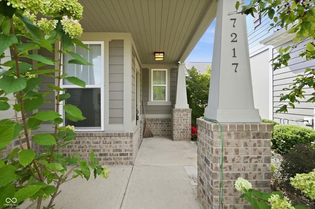 7217 Antiquity Drive, Carmel, IN 46033