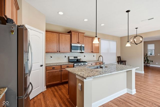7217 Antiquity Drive, Carmel, IN 46033