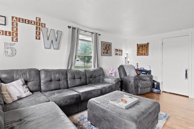 134 W Jefferson Street, Upland, IN 46989