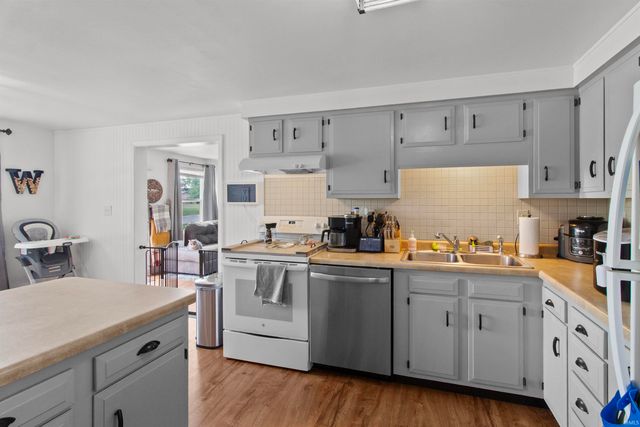 134 W Jefferson Street, Upland, IN 46989