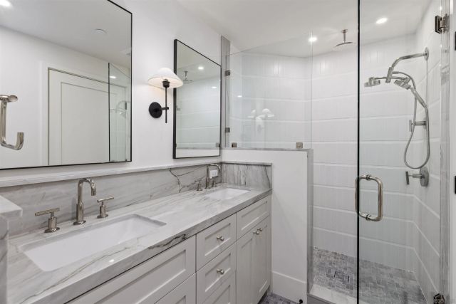747 Orange Ave 302, Coronado, CA 92118