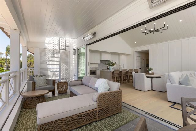 747 Orange Ave 302, Coronado, CA 92118