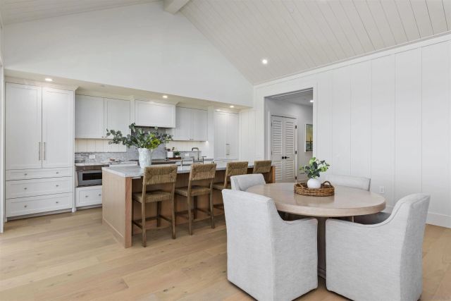 747 Orange Ave 302, Coronado, CA 92118