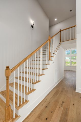 8668 Woodbury Acre Court, Harrison, TN 37341