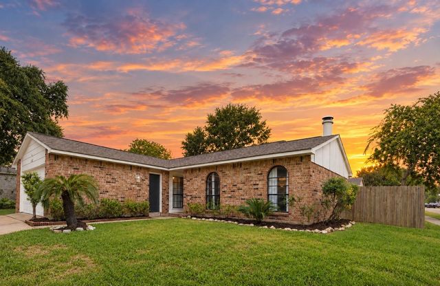 17302 S Yorkglen Drive, Houston, TX 77084