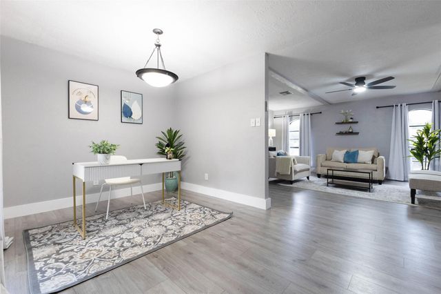 17302 S Yorkglen Drive, Houston, TX 77084