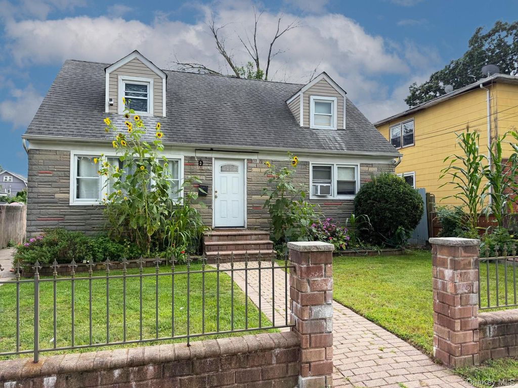 162 Princeton Street, Hempstead, NY 11550 — photo 2