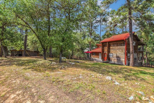 124 Broken Bow Road, La Grange, TX 78945