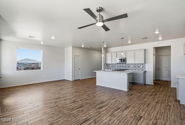 1031 Arabetto Road, Las Cruces, NM 88012