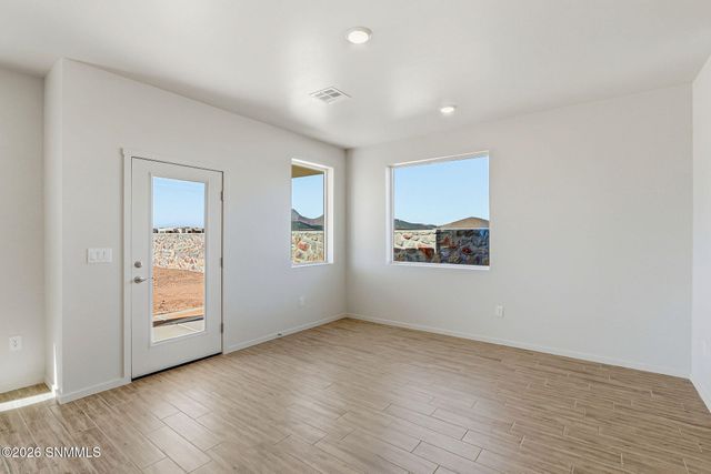 1031 Arabetto Road, Las Cruces, NM 88012