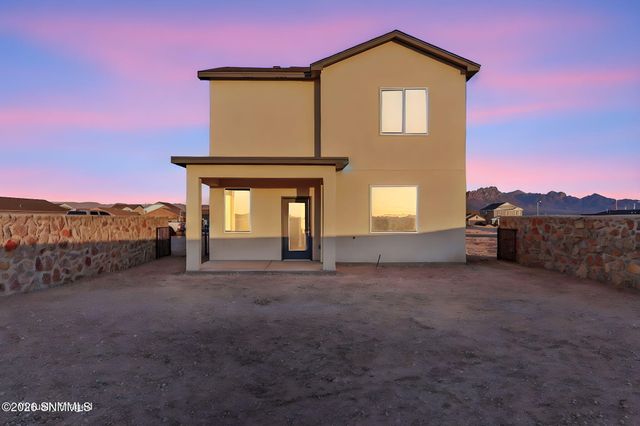 1031 Arabetto Road, Las Cruces, NM 88012