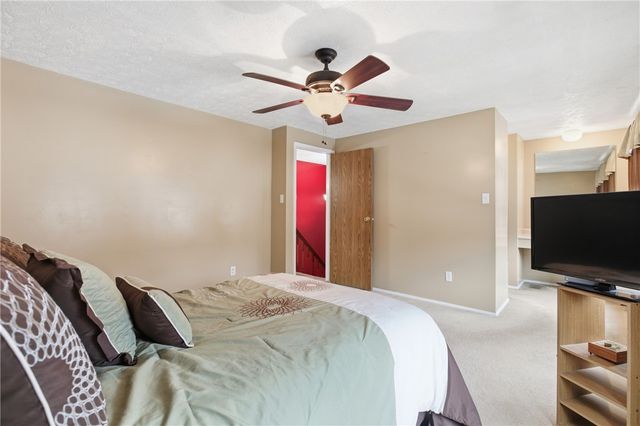 176 W Russets Circle, South Fayette, PA 15017