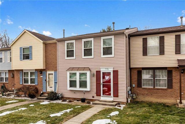 176 W Russets Circle, South Fayette, PA 15017