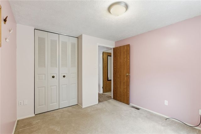 176 W Russets Circle, South Fayette, PA 15017