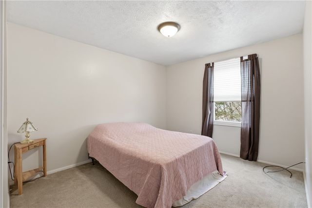 176 W Russets Circle, South Fayette, PA 15017