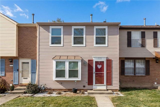 176 W Russets Circle, South Fayette, PA 15017