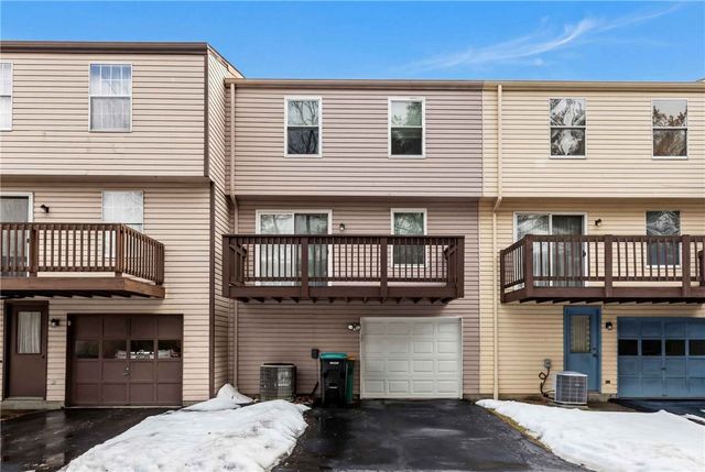 176 W Russets Circle, South Fayette, PA 15017