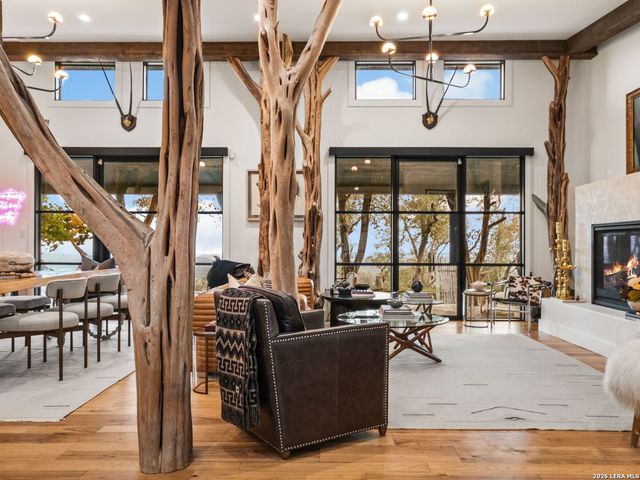 1191 Saddleback Ridge, Bandera, TX 78003