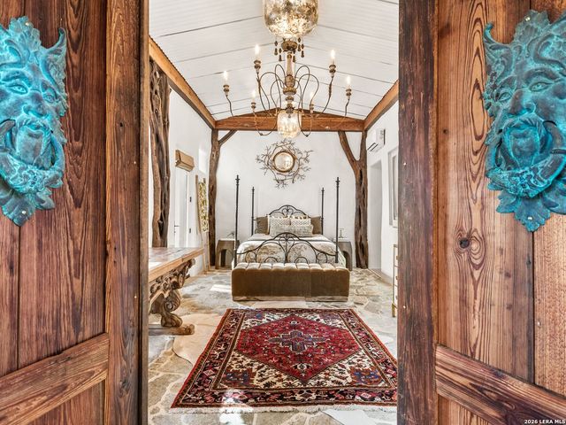 1191 Saddleback Ridge, Bandera, TX 78003