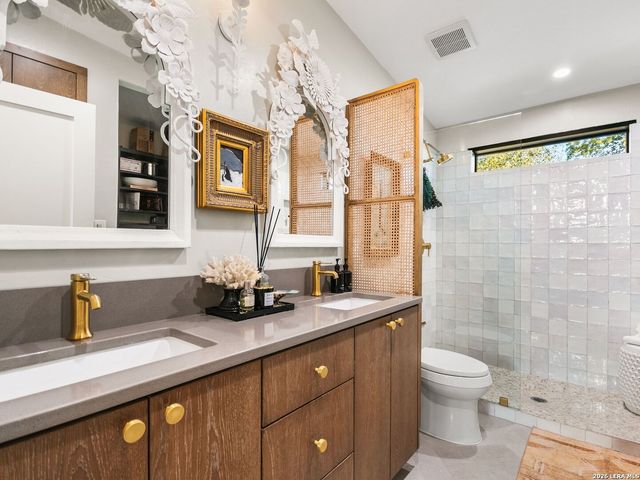 1191 Saddleback Ridge, Bandera, TX 78003