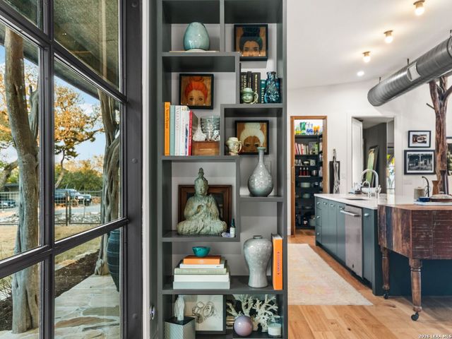 1191 Saddleback Ridge, Bandera, TX 78003