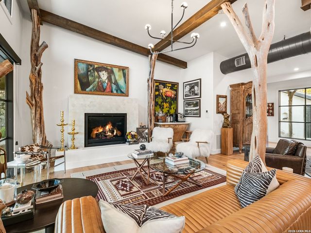 1191 Saddleback Ridge, Bandera, TX 78003