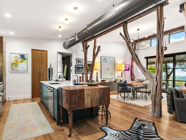 1191 Saddleback Ridge, Bandera, TX 78003