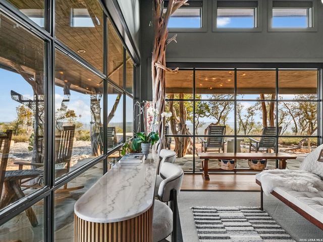 1191 Saddleback Ridge, Bandera, TX 78003