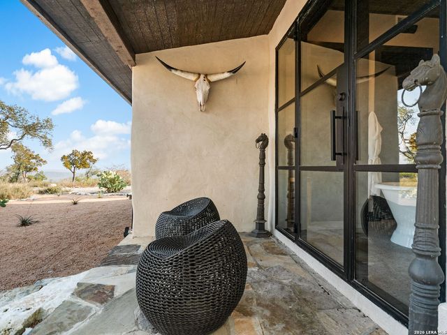 1191 Saddleback Ridge, Bandera, TX 78003