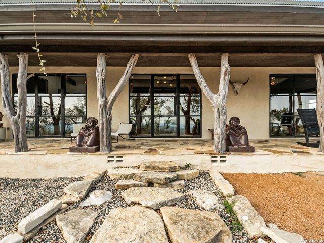 1191 Saddleback Ridge, Bandera, TX 78003